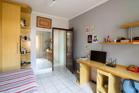 Casa à venda com 220m², 3 quartos e 2 vagas Casa à venda com 220m², 3 quartos e 2 vagasQuarto 3