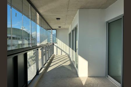 Apartamento à venda com 82m², 2 quartos e 1 vagaVaranda