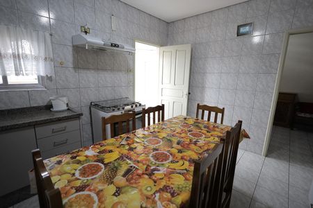 Casa à venda com 187m², 4 quartos e 2 vagas Casa à venda com 187m², 4 quartos e 2 vagasCozinha