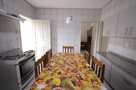 Casa à venda com 187m², 4 quartos e 2 vagas Casa à venda com 187m², 4 quartos e 2 vagasCozinha