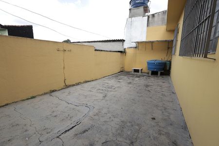 Casa à venda com 187m², 4 quartos e 2 vagas Casa à venda com 187m², 4 quartos e 2 vagasQuintal