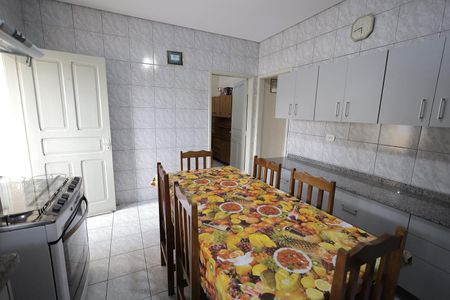 Casa à venda com 187m², 4 quartos e 2 vagas Casa à venda com 187m², 4 quartos e 2 vagasCozinha