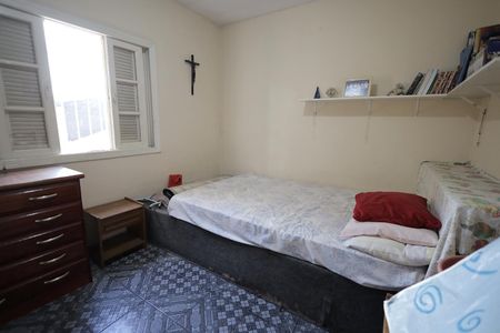 Casa à venda com 187m², 4 quartos e 2 vagas Casa à venda com 187m², 4 quartos e 2 vagasQuarto 3