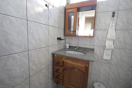 Casa à venda com 187m², 4 quartos e 2 vagas Casa à venda com 187m², 4 quartos e 2 vagasBanheiro