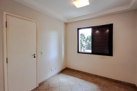 Apartamento à venda com 110m², 3 quartos e 2 vagasQuarto 2
