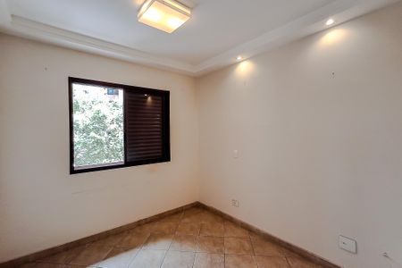 Apartamento à venda com 110m², 3 quartos e 2 vagasQuarto 2