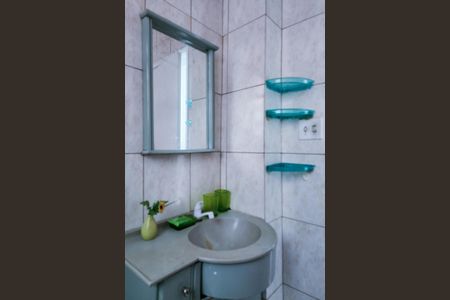 Apartamento à venda com 32m², 1 quarto e sem vagaBanheiro 