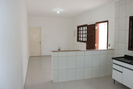 Casa para alugar com 2 quartos, 70m² em Roselândia, Cotia