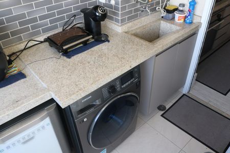 Apartamento à venda com 62m², 2 quartos e 1 vagaCozinha e Área de Serviço