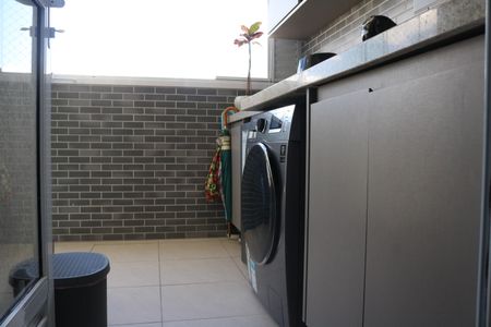 Apartamento à venda com 62m², 2 quartos e 1 vagaCozinha e Área de Serviço