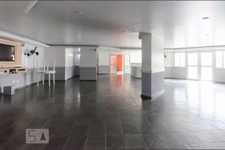 Apartamento à venda com 72m², 3 quartos e 2 vagasÁrea comum - Salão de festas