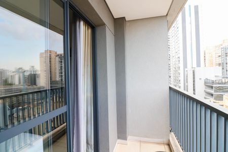 Varanda de kitnet/studio à venda com 1 quarto, 24m² em Jardim das Acacias, São Paulo