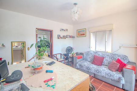 Casa à venda com 180m², 3 quartos e sem vaga Casa à venda com 180m², 3 quartos e sem vagaSala