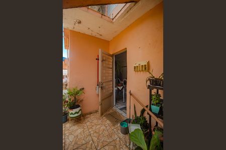 Casa à venda com 180m², 3 quartos e sem vaga Casa à venda com 180m², 3 quartos e sem vagaQuintal