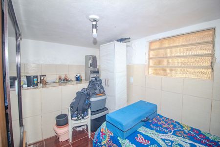 Casa à venda com 180m², 3 quartos e sem vaga Casa à venda com 180m², 3 quartos e sem vagaQuarto
