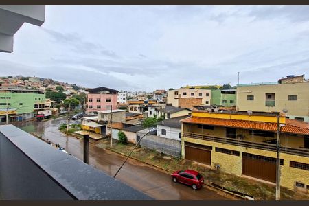 Apartamento para alugar com 75m², 2 quartos e sem vagaVaranda