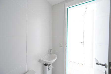 Apartamento à venda com 169m², 3 quartos e 3 vagas Apartamento à venda com 169m², 3 quartos e 3 vagasBanheiro Social