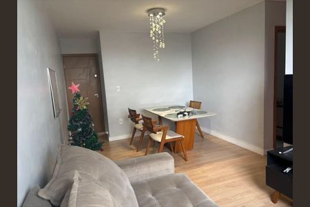 Sala de apartamento à venda com 2 quartos, 57m² em Cabral, Contagem