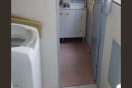 Apartamento à venda com 85m², 3 quartos e 1 vagaÁrea de serviço 