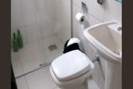 Banheiro  de apartamento à venda com 3 quartos, 85m² em Cidade Nova, Belo Horizonte