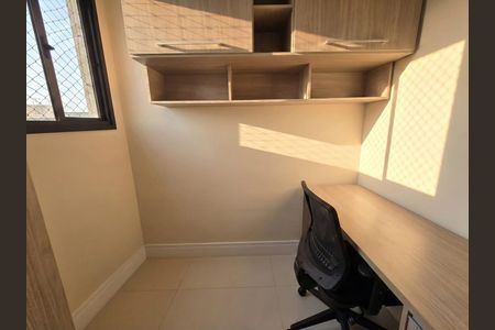 Quarto de apartamento para alugar com 3 quartos, 78m² em Jardim Pinheiros, São Paulo