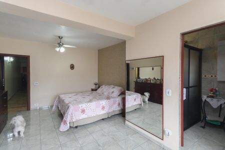 Casa à venda com 200m², 3 quartos e 1 vaga Casa à venda com 200m², 3 quartos e 1 vagaSuíte