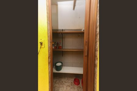 Casa à venda com 200m², 3 quartos e 1 vaga Casa à venda com 200m², 3 quartos e 1 vagaDespensa