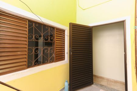 Casa à venda com 200m², 3 quartos e 1 vaga Casa à venda com 200m², 3 quartos e 1 vagaHall