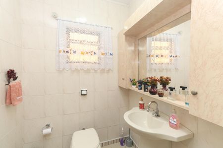 Casa à venda com 200m², 3 quartos e 1 vaga Casa à venda com 200m², 3 quartos e 1 vagaLavabo