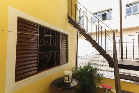 Casa à venda com 200m², 3 quartos e 1 vaga Casa à venda com 200m², 3 quartos e 1 vagaHall