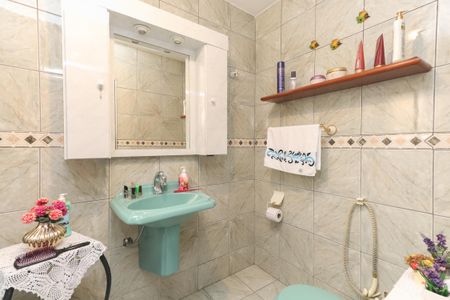 Casa à venda com 200m², 3 quartos e 1 vaga Casa à venda com 200m², 3 quartos e 1 vagaBanheiro da Suíte