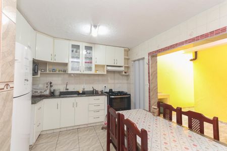 Casa à venda com 200m², 3 quartos e 1 vaga Casa à venda com 200m², 3 quartos e 1 vagaCozinha