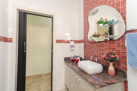 Casa à venda com 200m², 3 quartos e 1 vaga Casa à venda com 200m², 3 quartos e 1 vagaBanheiro 1