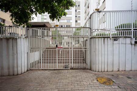 Apartamento para alugar com 70m², 2 quartos e 1 vagaFachada