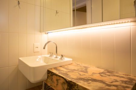 Apartamento para alugar com 70m², 2 quartos e 1 vagaBanheiro