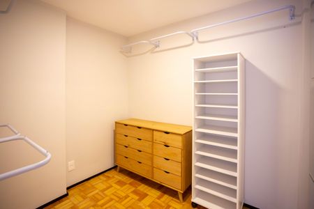 Apartamento para alugar com 70m², 2 quartos e 1 vagaCloset