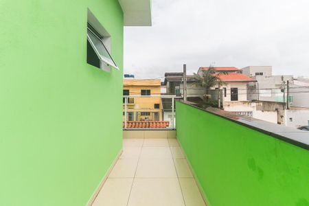 Casa de condomínio para alugar com 140m², 3 quartos e 4 vagas Casa de condomínio para alugar com 140m², 3 quartos e 4 vagasVaranda do Quarto 1