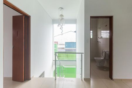 Casa de condomínio para alugar com 140m², 3 quartos e 4 vagas Casa de condomínio para alugar com 140m², 3 quartos e 4 vagasHall