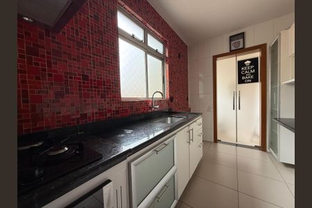 Apartamento à venda com 3 quartos, 75m² em Manacás, Belo Horizonte