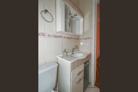Banheiro de apartamento para alugar com 1 quarto, 47m² em Cristo Redentor, Porto Alegre