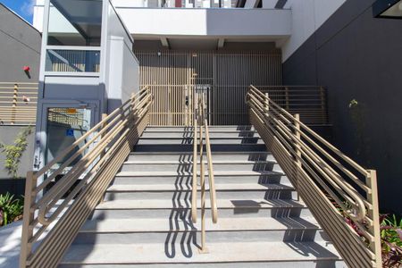 Apartamento à venda com 42m², 2 quartos e sem vaga Apartamento à venda com 42m², 2 quartos e sem vagaEntrada