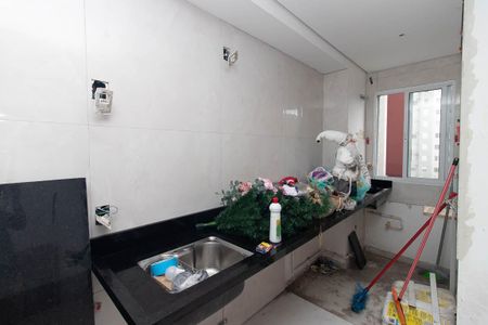 Apartamento à venda com 42m², 2 quartos e sem vaga Apartamento à venda com 42m², 2 quartos e sem vagaCozinha e Área de Serviço