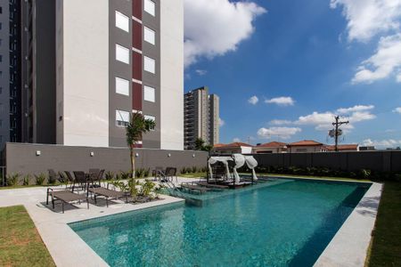 Apartamento à venda com 42m², 2 quartos e sem vaga Apartamento à venda com 42m², 2 quartos e sem vagaÁrea comum - Piscina