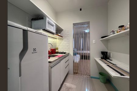 Cozinha de apartamento para alugar com 1 quarto, 35m² em Recreio dos Bandeirantes, Rio de Janeiro