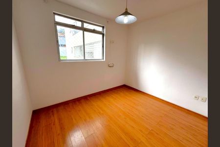 quarto de apartamento à venda com 2 quartos, 76m² em Santa Amelia, Belo Horizonte