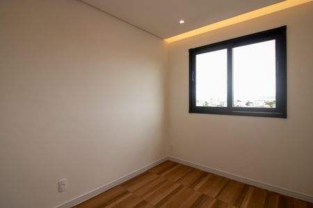 Apartamento à venda com 2 quartos, 38m² em Cidade Antônio Estêvão de Carvalho, São Paulo