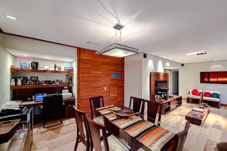 Apartamento à venda com 133m², 3 quartos e 3 vagasSala