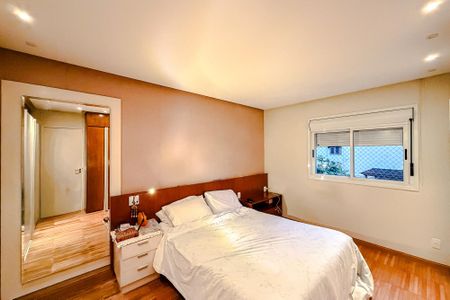 Apartamento à venda com 133m², 3 quartos e 3 vagasQuarto 3 - Suíte