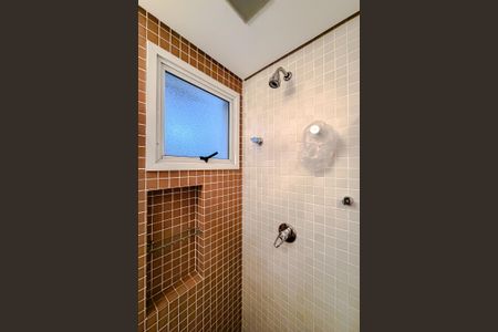 Apartamento à venda com 133m², 3 quartos e 3 vagasBanheiro da Suíte 2