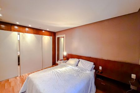 Apartamento à venda com 133m², 3 quartos e 3 vagasQuarto 3 - Suíte